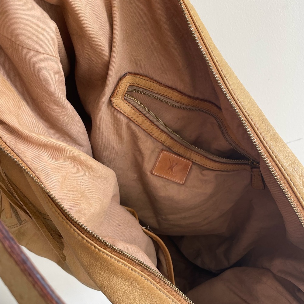 Lg Shoulder Bag Australian Leather / Gold Fringe - Picture 8 of 10